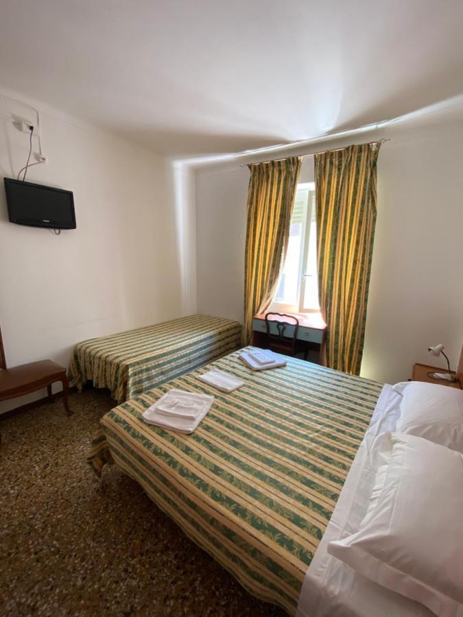 Hotel Primavera ซานเรโม ภายนอก รูปภาพ
